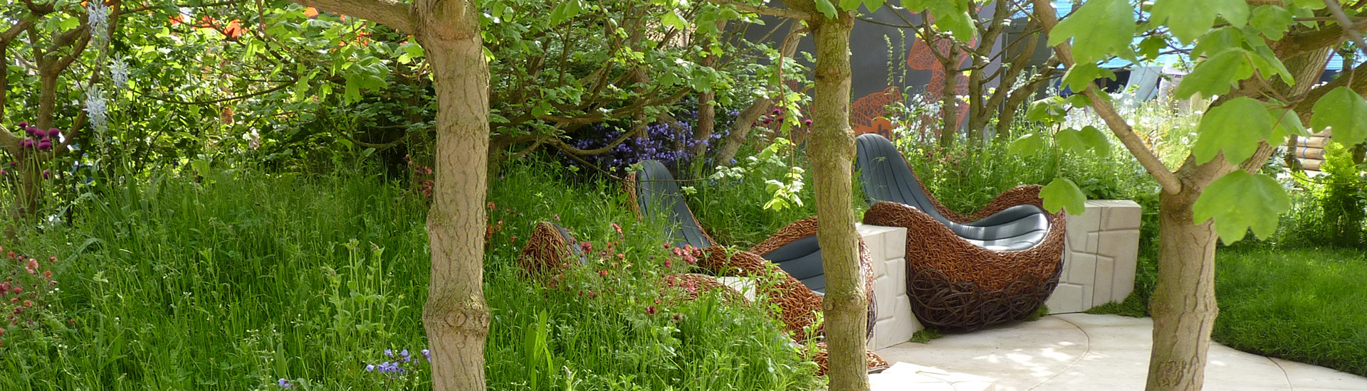 Sitzplätze im Garten schaffen