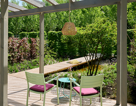 Pergola mit Sitzplatz